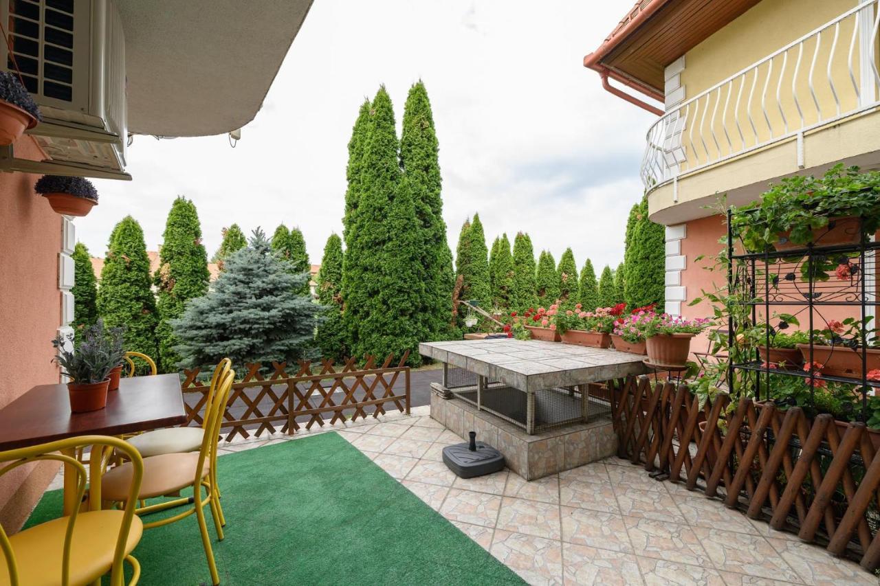 Apartamento ART Éden Hajdúszoboszló Exterior foto