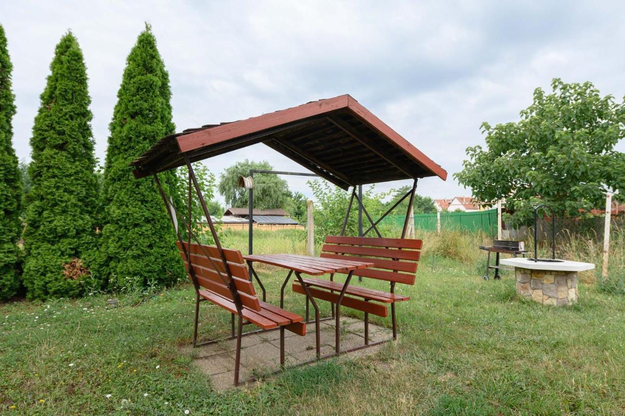 Apartamento ART Éden Hajdúszoboszló Exterior foto